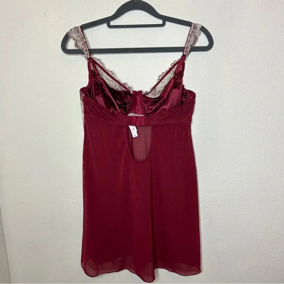 Auden Burgundy Chemise with Underwire and Push Up Padding Size Medium - Picture 3 of 6